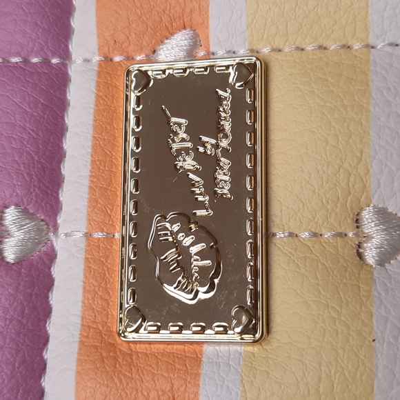 Betsey Johnson Puffy Embroidered Hearts Clutch - Picture 2 of 12